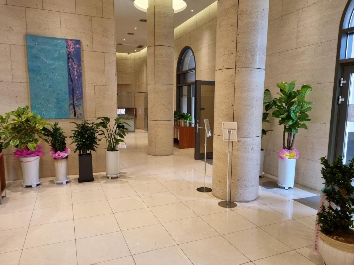 Pinegrove Hotel Gimhae Bagian luar foto